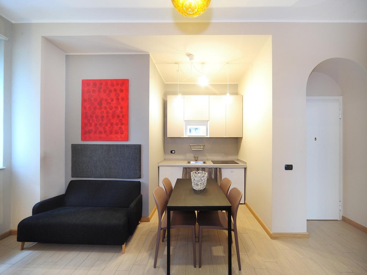 Urban District Apartments - Milan Old Town Central 2 Br Bagian luar foto